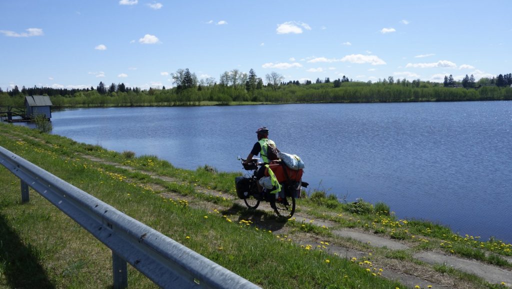 cicloturismo-lago-camino